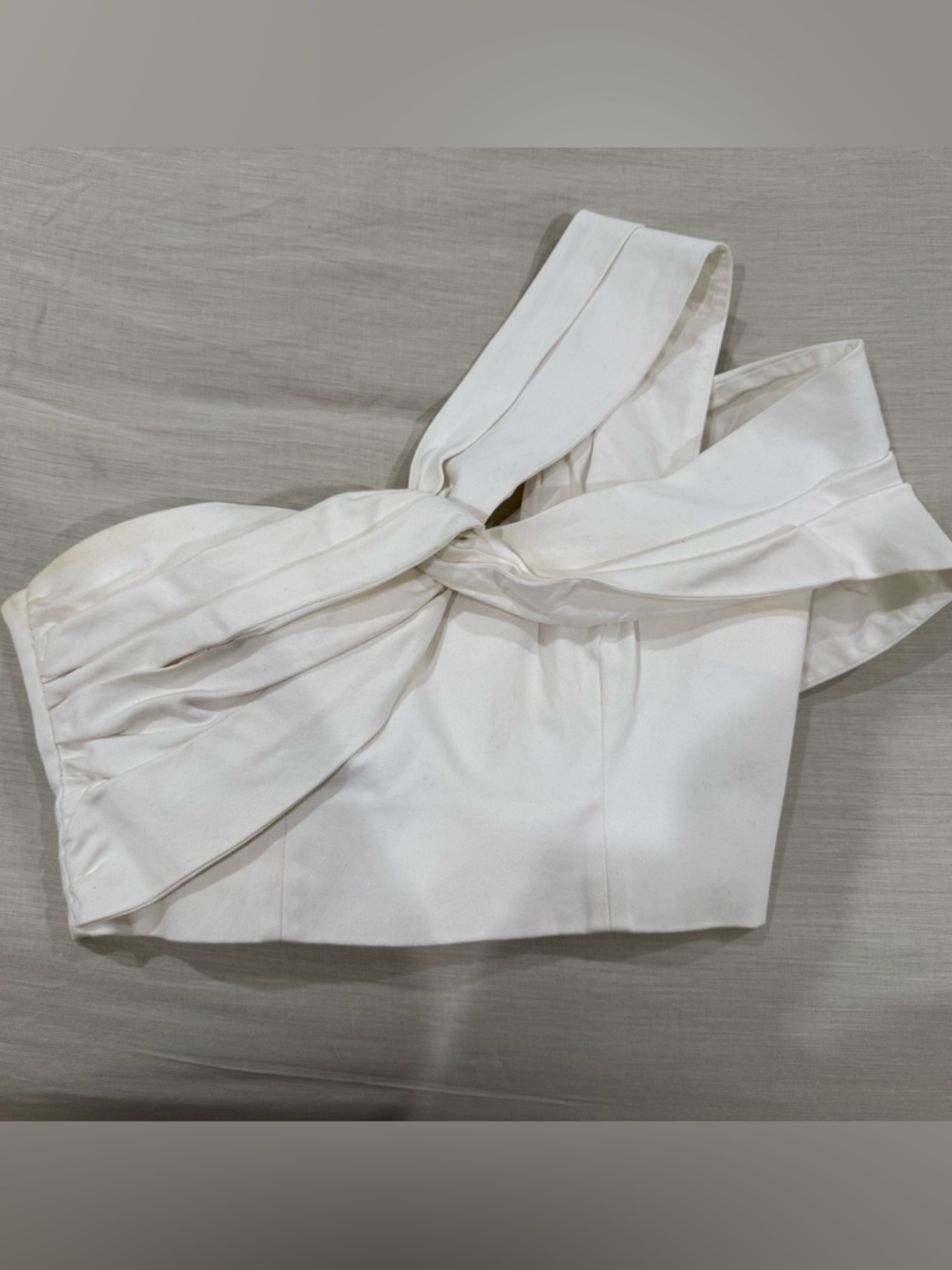 Amur white one shoulder crop top